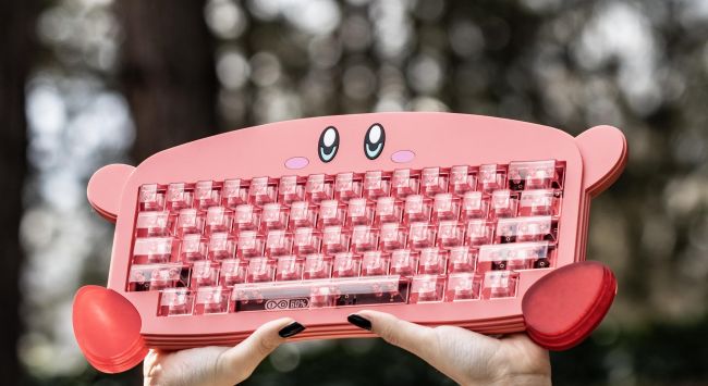 Qualcuno ha realizzato una tastiera Kirby personalizzata